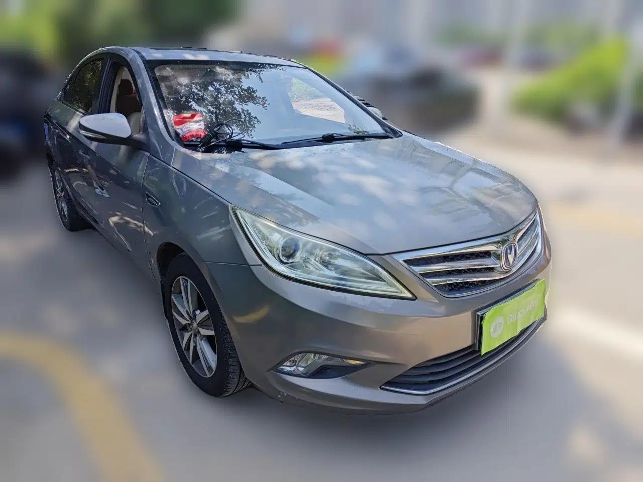 CHANGAN Eado 2015 1.6L Automatic Luxury Model — миниатюра 3