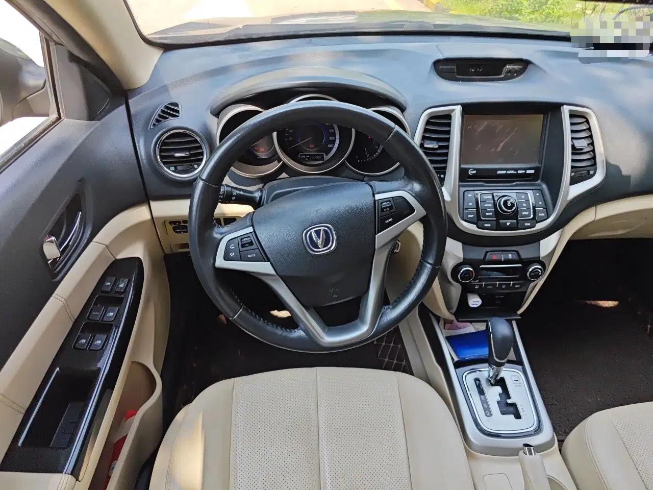 CHANGAN Eado 2015 1.6L Automatic Luxury Model — миниатюра 10