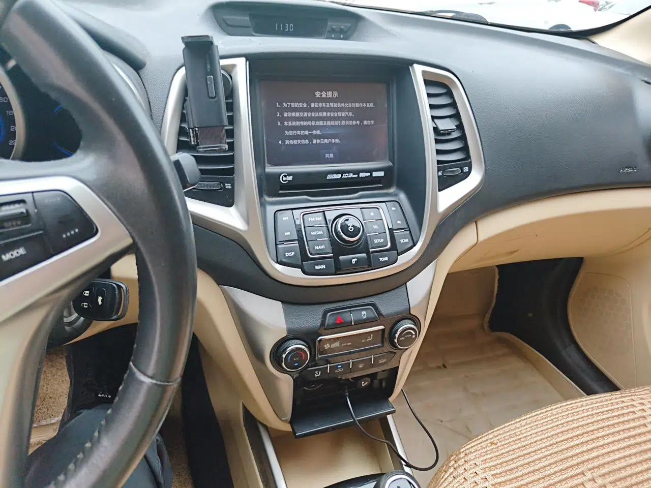 CHANGAN Eado 2015 1.6L Manual Luxury Model China IV Standard — миниатюра 13