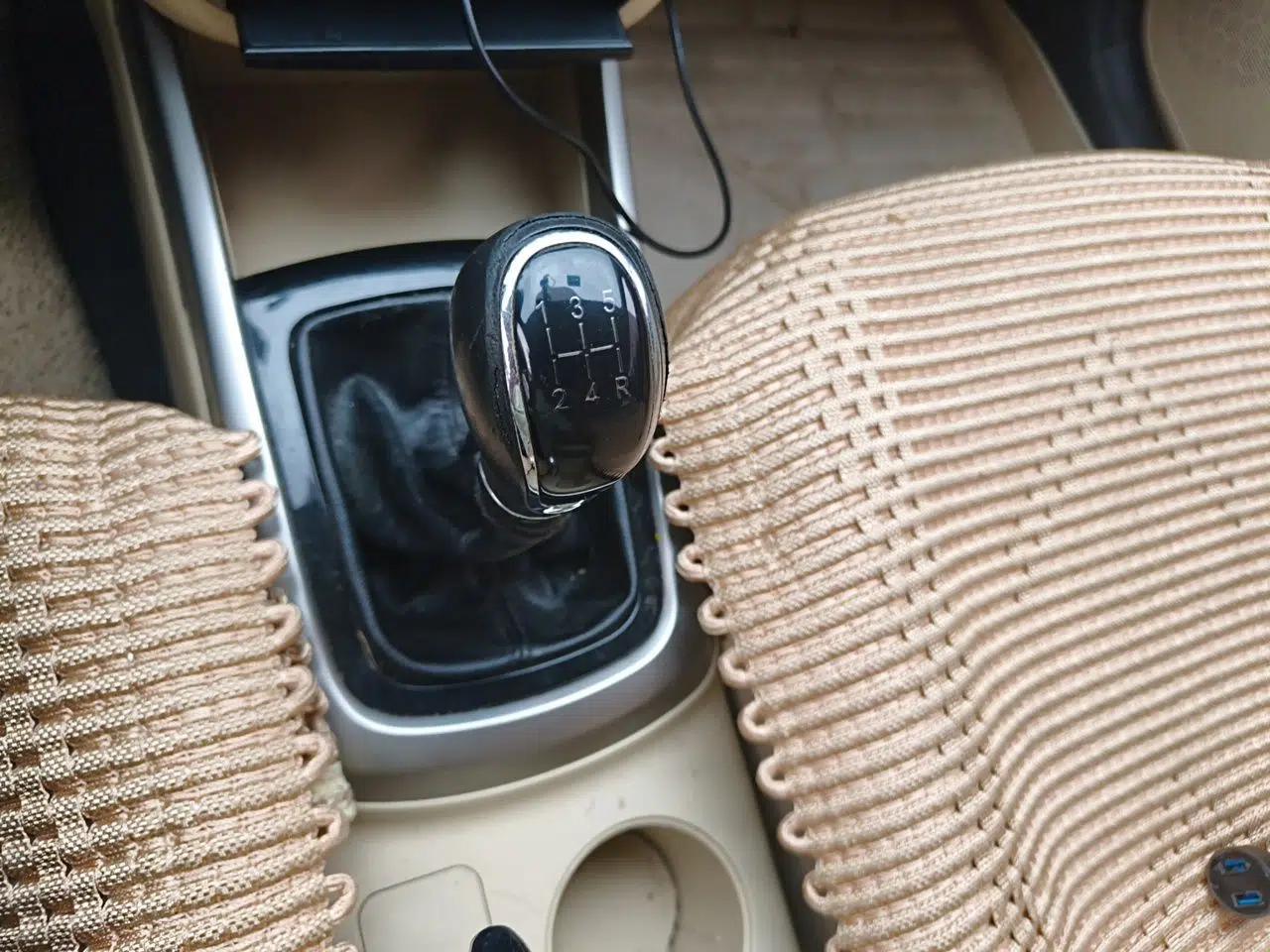 CHANGAN Eado 2015 1.6L Manual Luxury Model China IV Standard — миниатюра 14
