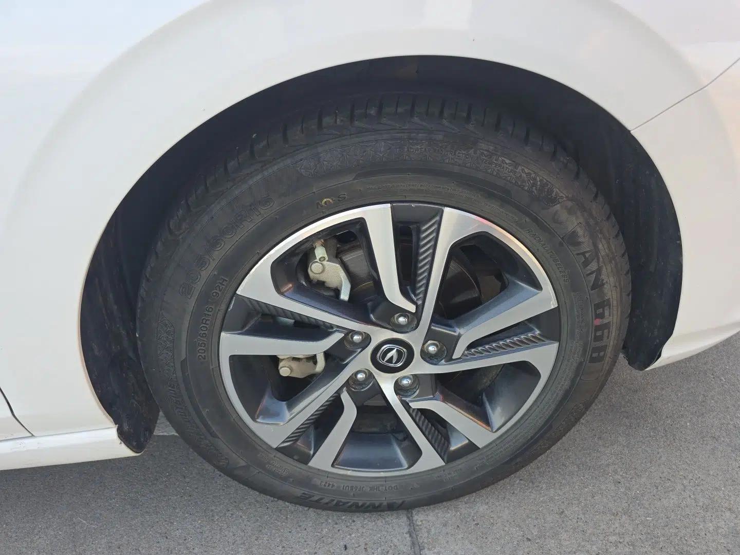 CHANGAN Eado 2018 1.6L GDI Manual LingShang Model — миниатюра 5