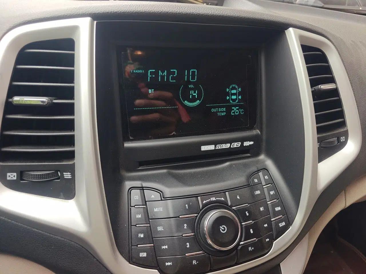 CHANGAN Eado 2014 1.6L Manual Elite Version — миниатюра 13