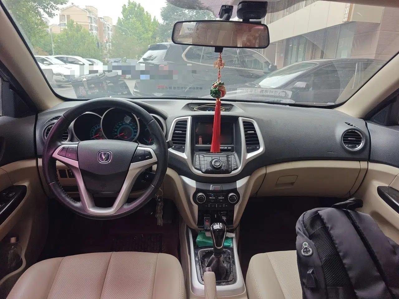 CHANGAN Eado 2014 1.6L Manual Elite Version — миниатюра 9