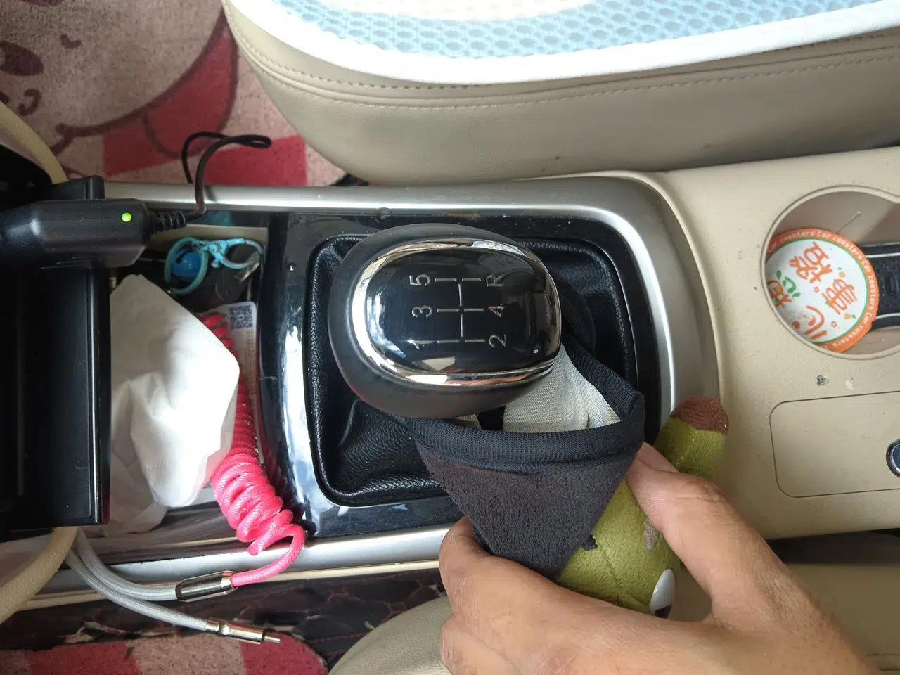 CHANGAN Eado 2015 1.6L Manual Luxury Model China IV Standard — миниатюра 14
