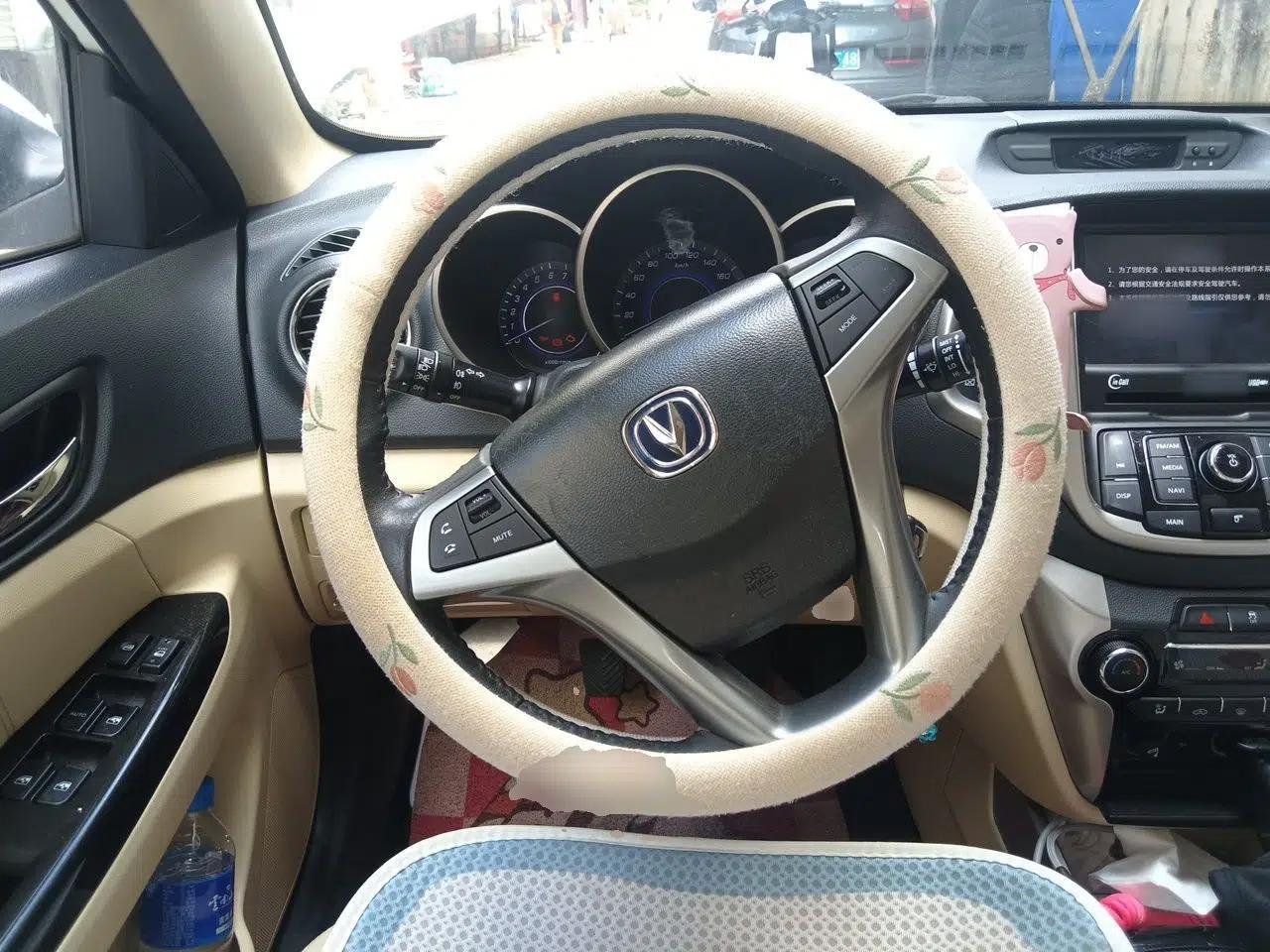 CHANGAN Eado 2015 1.6L Manual Luxury Model China IV Standard — миниатюра 10