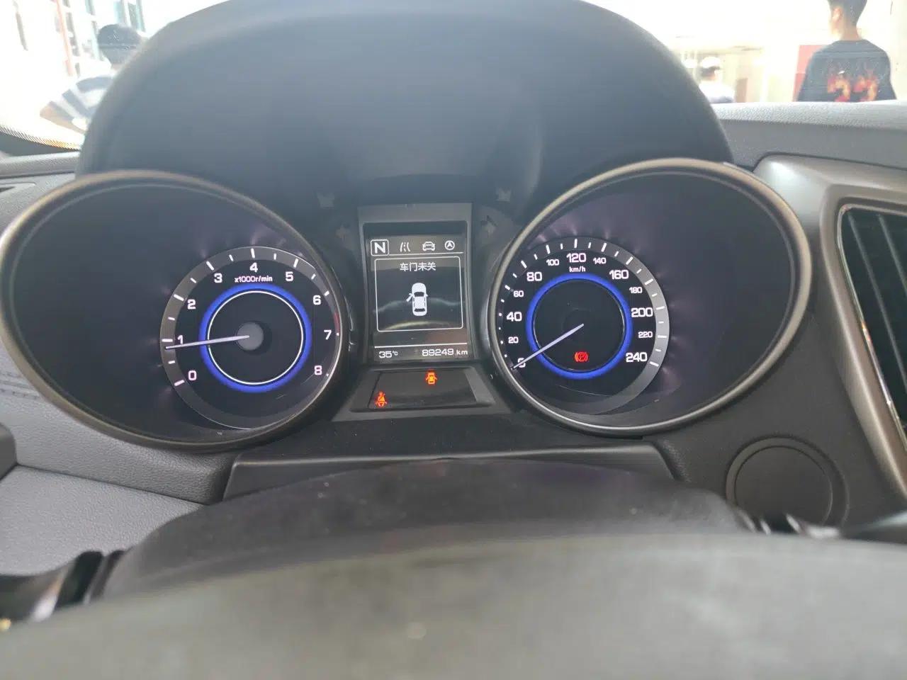 CHANGAN Eado 2015 1.6L Automatic Junku Model China V Standard — миниатюра 11