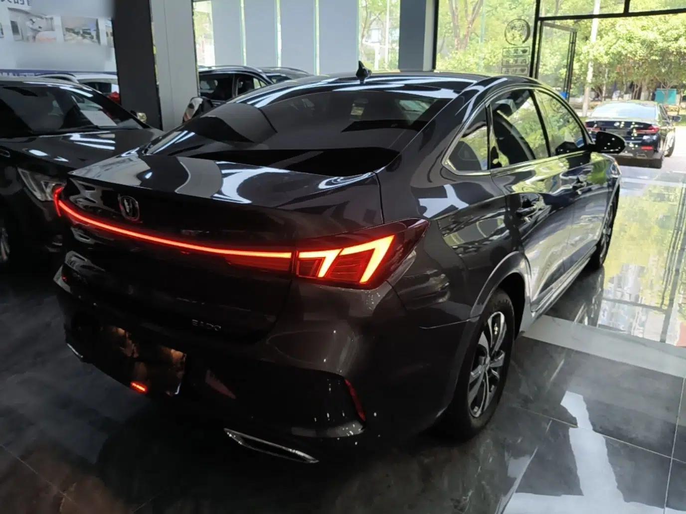 CHANGAN Eado 2025 PLUS 1.4T Dual-Clutch High-Energy Version — миниатюра 6