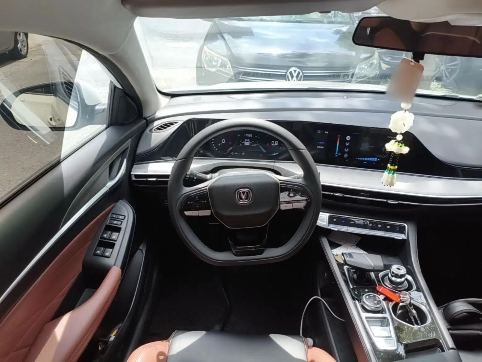 CHANGAN Eado 2022 PLUS Blue Whale NE 1.4T GDI DCT Prestige Edition — миниатюра 13