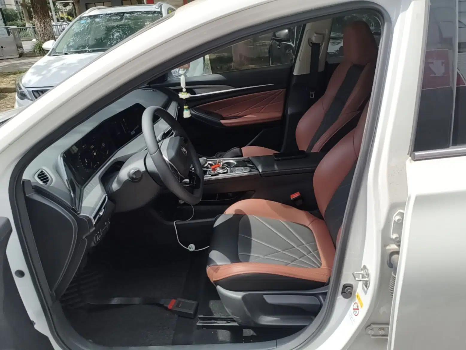 CHANGAN Eado 2022 PLUS Blue Whale NE 1.4T GDI DCT Prestige Edition — миниатюра 17