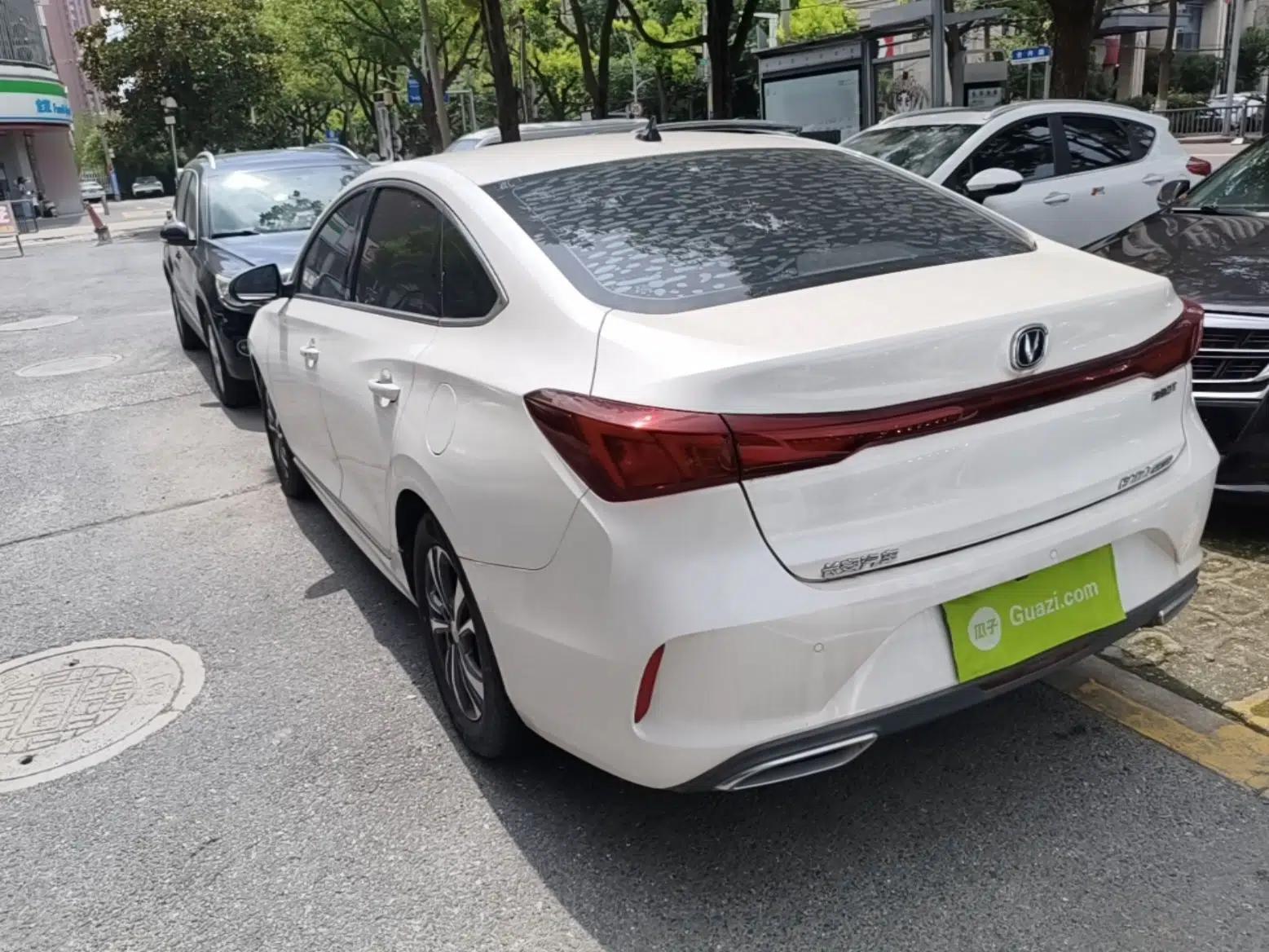 CHANGAN Eado 2022 PLUS Blue Whale NE 1.4T GDI DCT Prestige Edition — миниатюра 4
