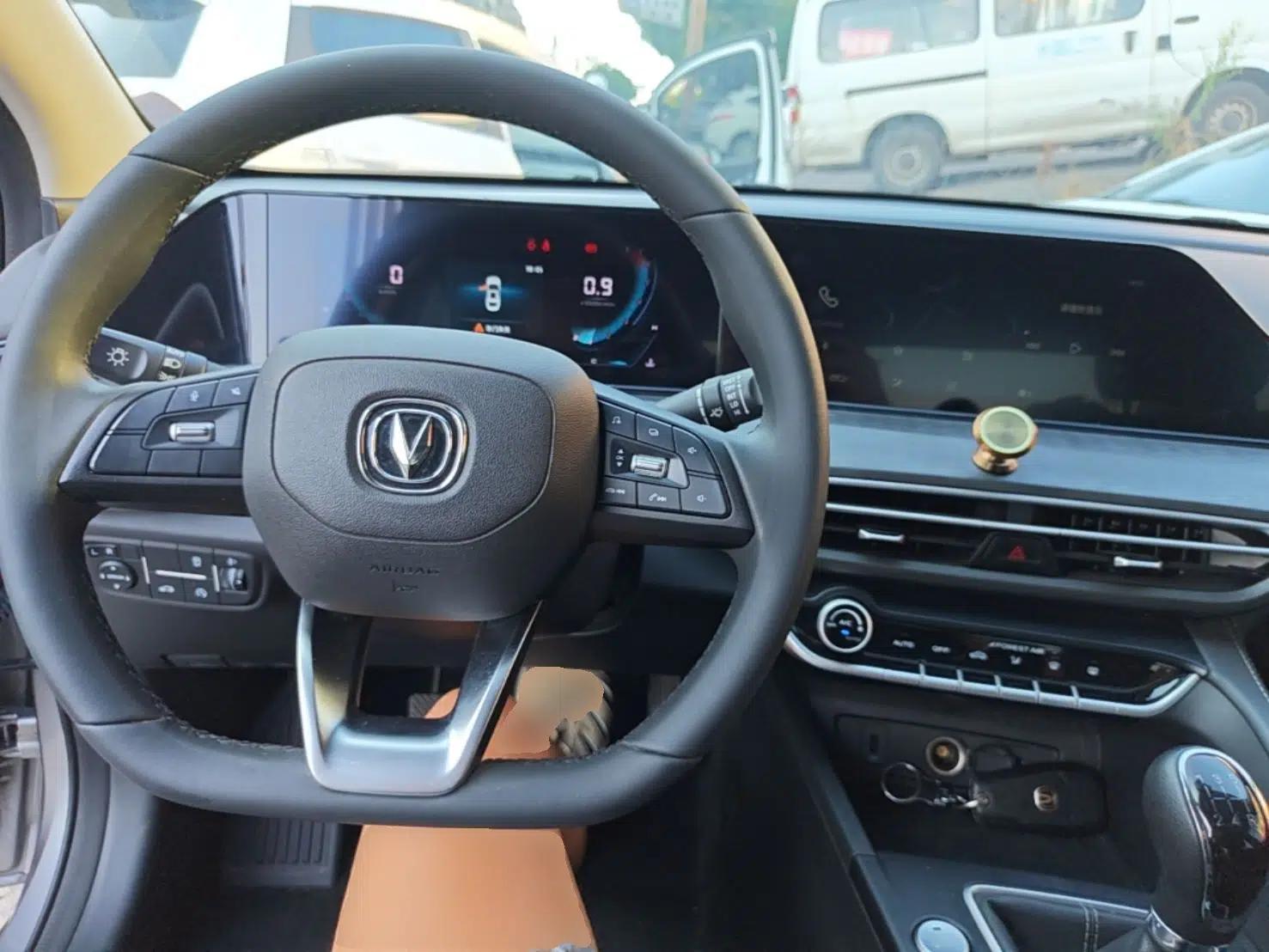 CHANGAN Eado 2021 PLUS 1.6L GDI Manual Luxury Model — миниатюра 12