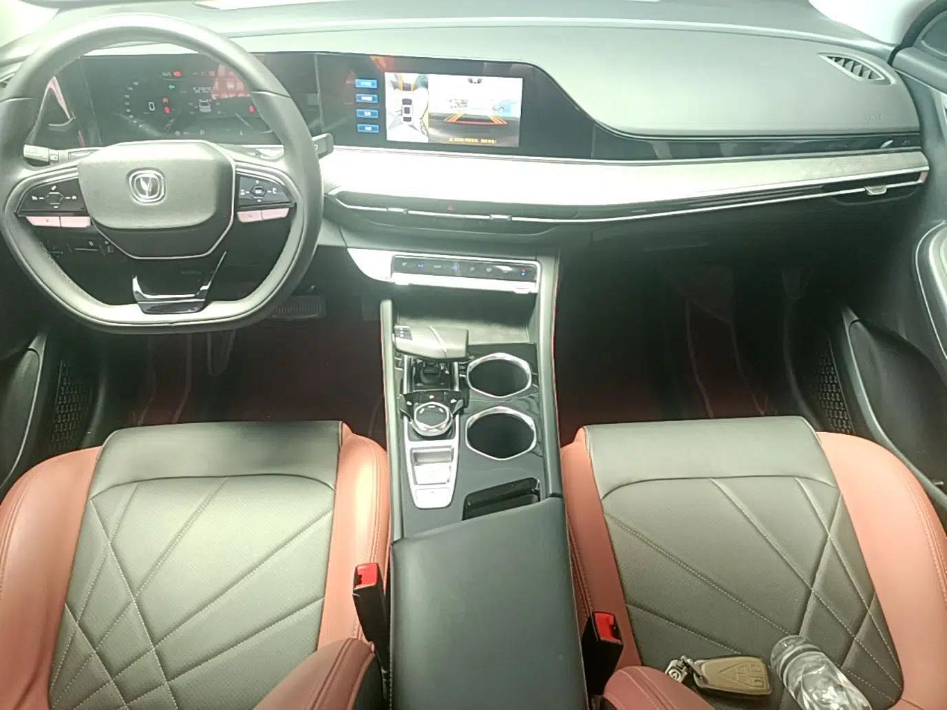 CHANGAN Eado 2023 Changan Edition PLUS Blue Whale NE 1.4T GDI DCT Prestige Version — миниатюра 12