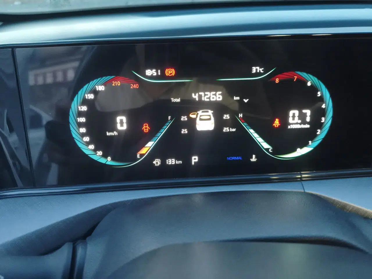 CHANGAN Eado 2023 Changan Edition PLUS Blue Whale NE 1.4T GDI DCT Prestige Version — миниатюра 11