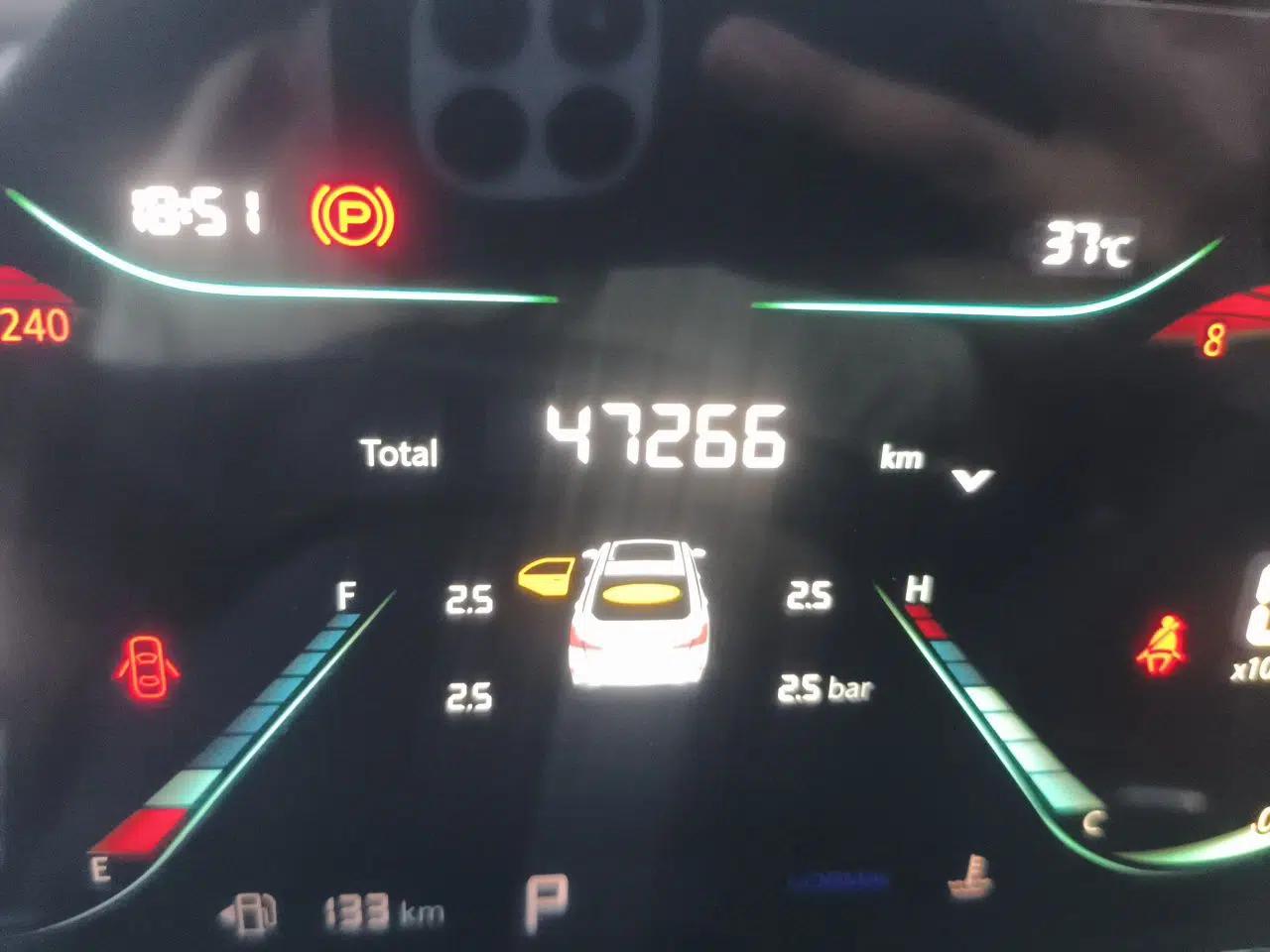 CHANGAN Eado 2023 Changan Edition PLUS Blue Whale NE 1.4T GDI DCT Prestige Version — миниатюра 12