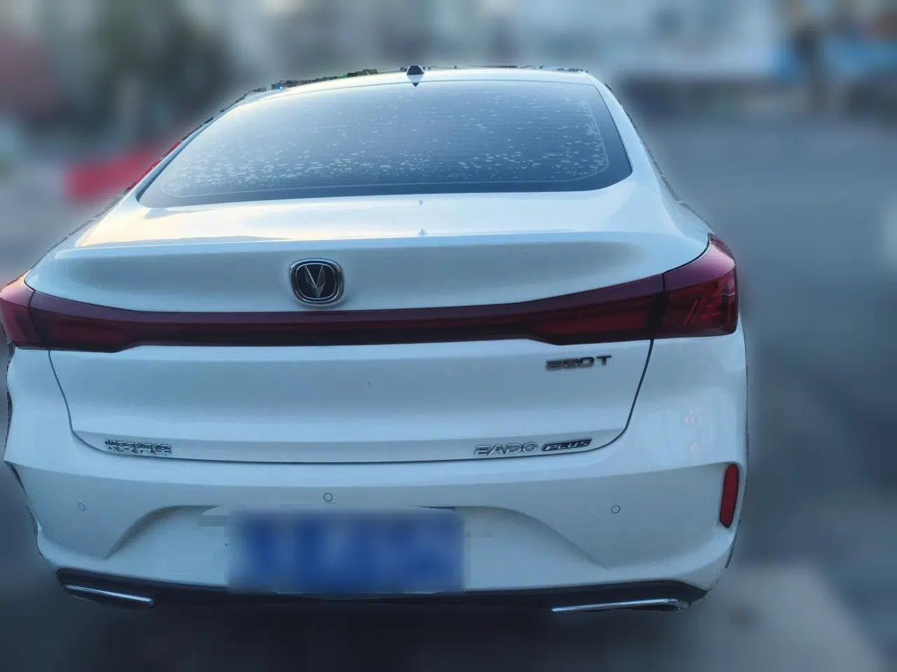 CHANGAN Eado 2023 Changan Edition PLUS Blue Whale NE 1.4T GDI DCT Prestige Version — миниатюра 5
