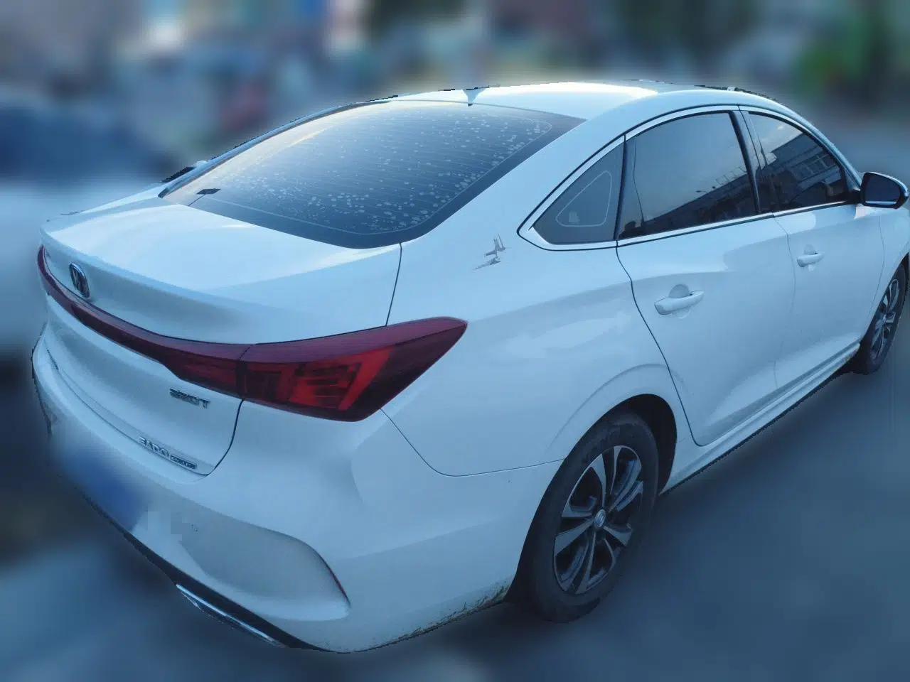 CHANGAN Eado 2023 Changan Edition PLUS Blue Whale NE 1.4T GDI DCT Prestige Version — миниатюра 6