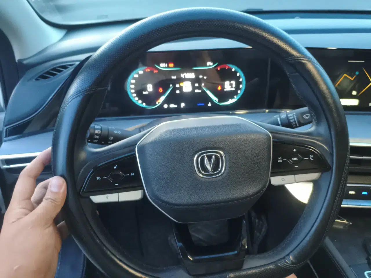 CHANGAN Eado 2023 Changan Edition PLUS Blue Whale NE 1.4T GDI DCT Prestige Version — миниатюра 10
