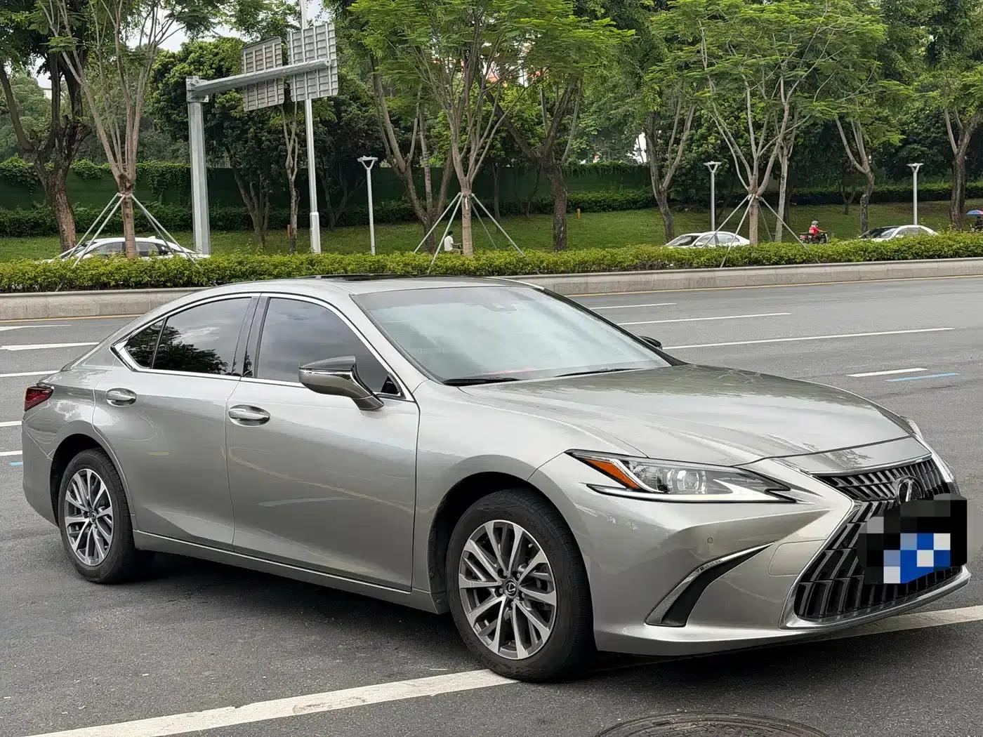 Lexus ES 2021 Model 200 Premium Edition — миниатюра 2