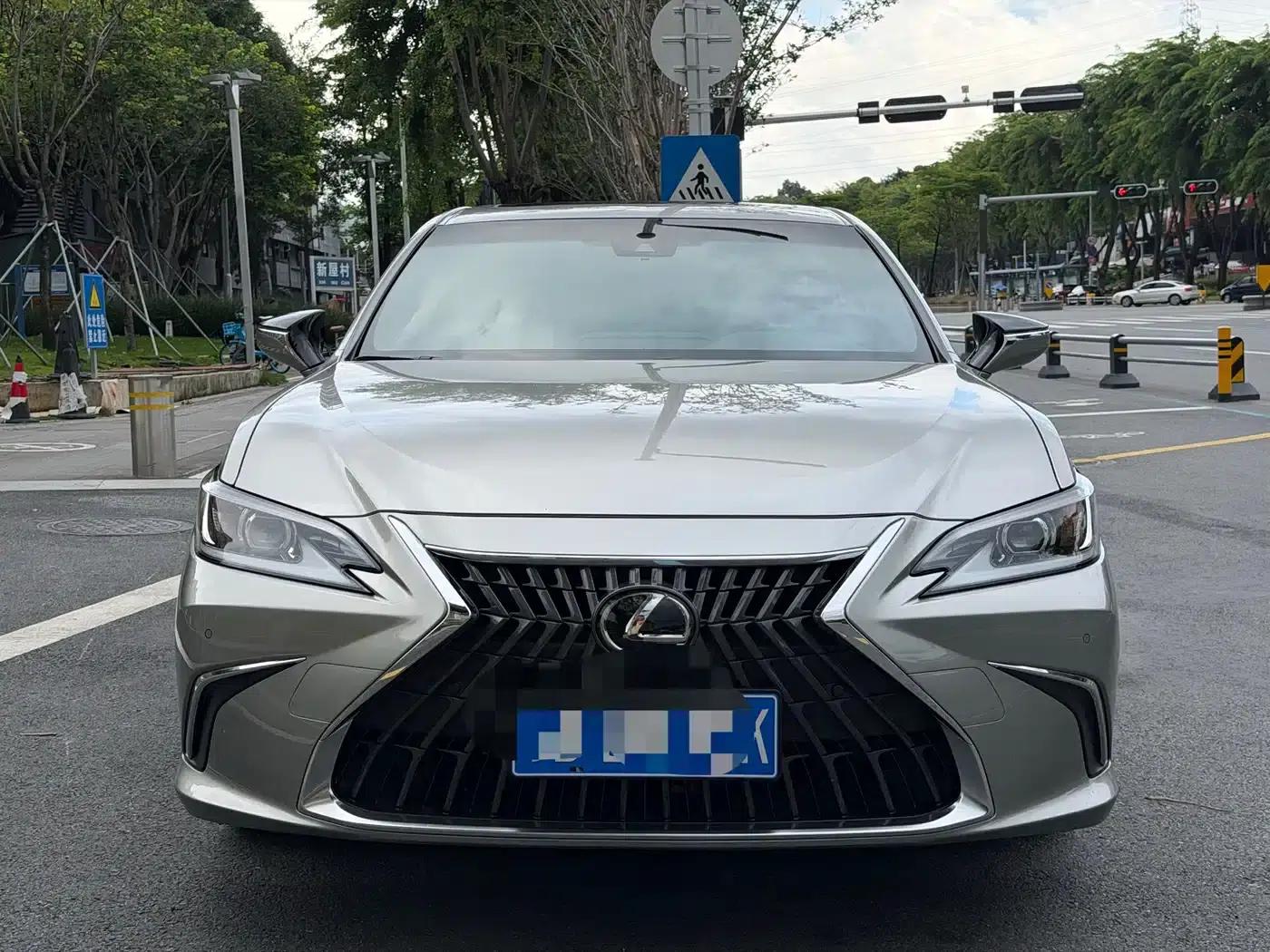Lexus ES 2021 Model 200 Premium Edition — миниатюра 3