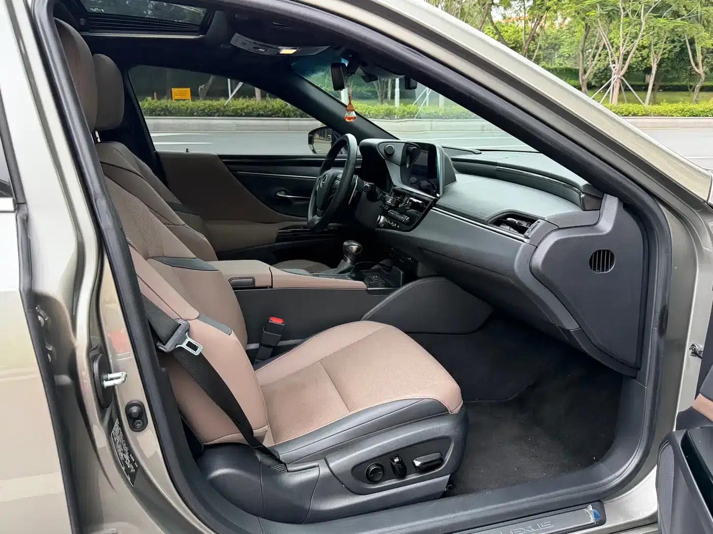Lexus ES 2021 Model 200 Premium Edition — миниатюра 8