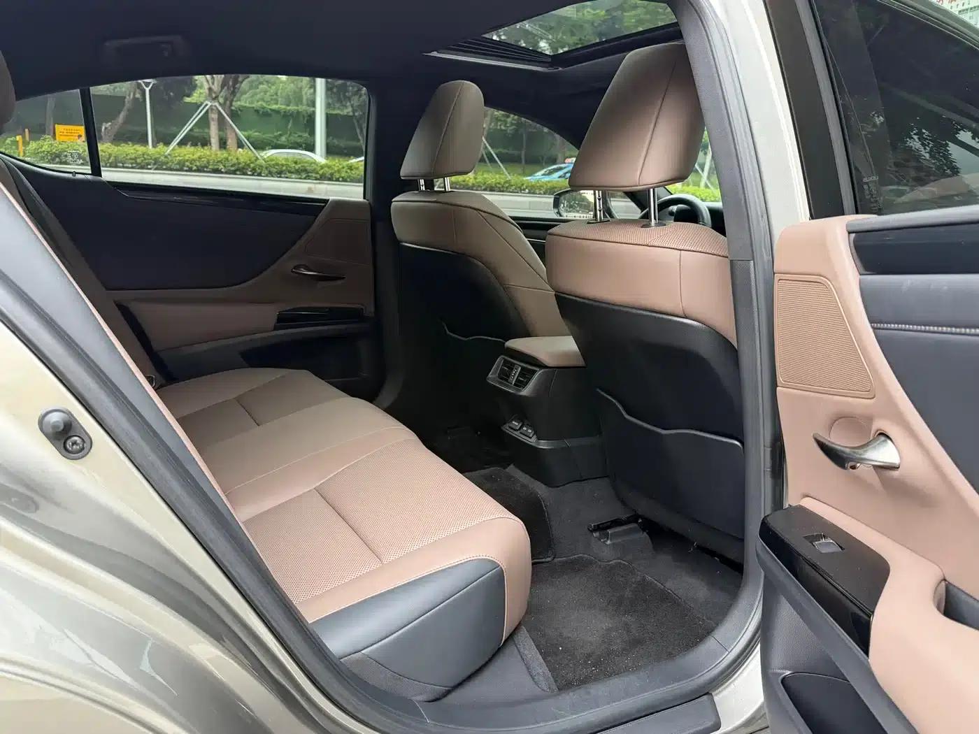 Lexus ES 2021 Model 200 Premium Edition — миниатюра 9