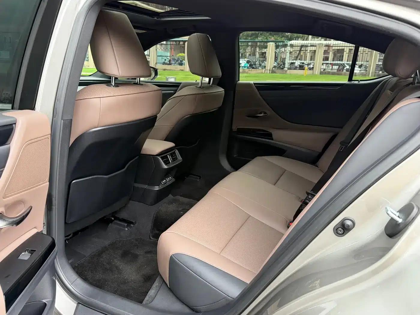 Lexus ES 2021 Model 200 Premium Edition — миниатюра 10
