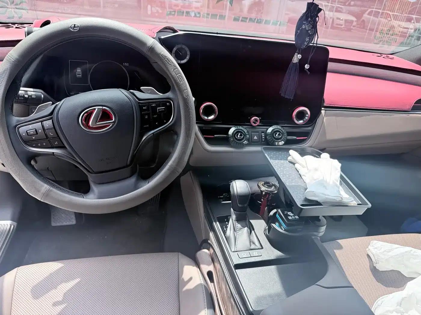 Lexus ES 2025 300h Premium Edition — миниатюра 16