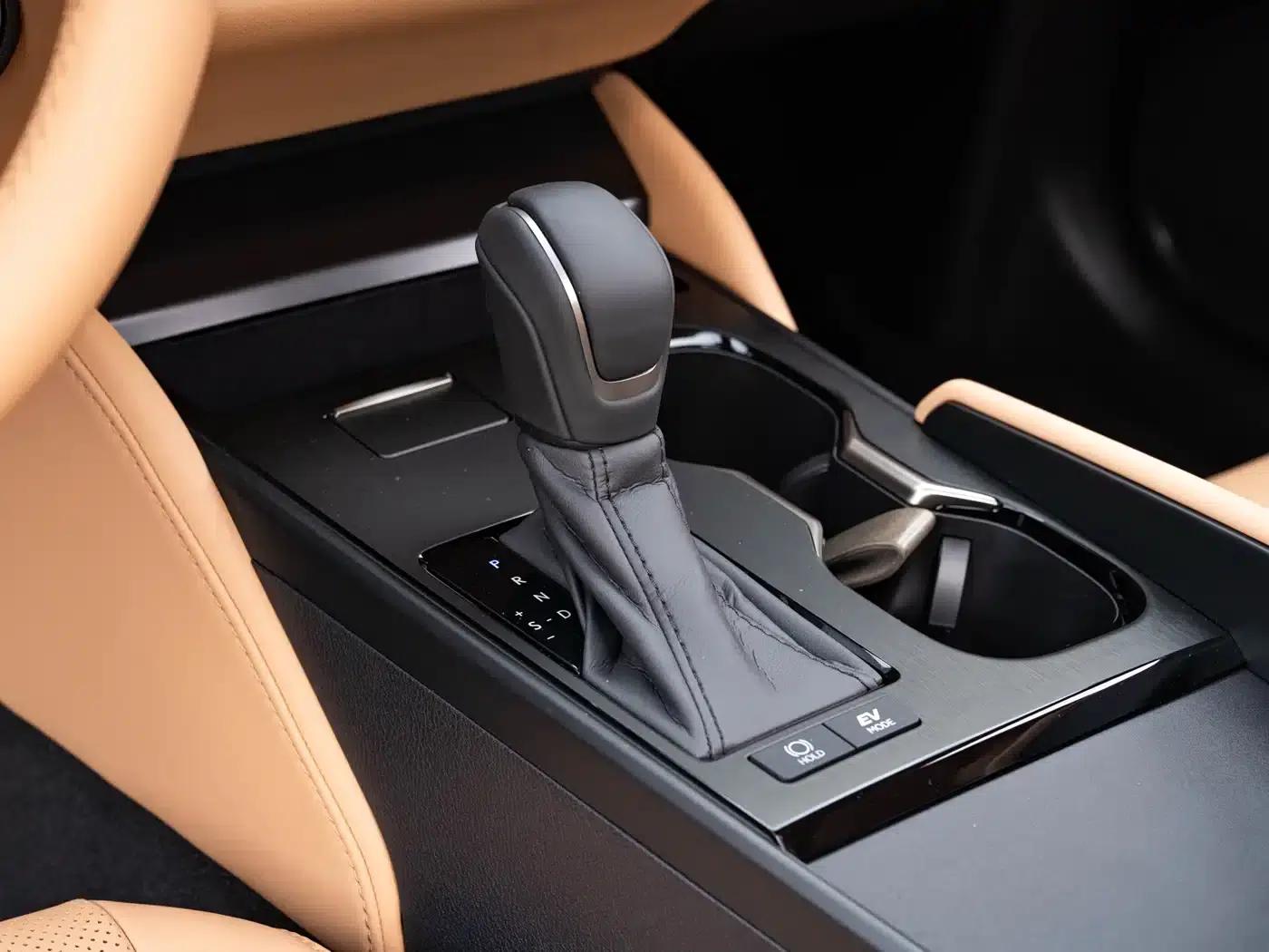 Lexus ES 2025 300h Premium Edition — миниатюра 15
