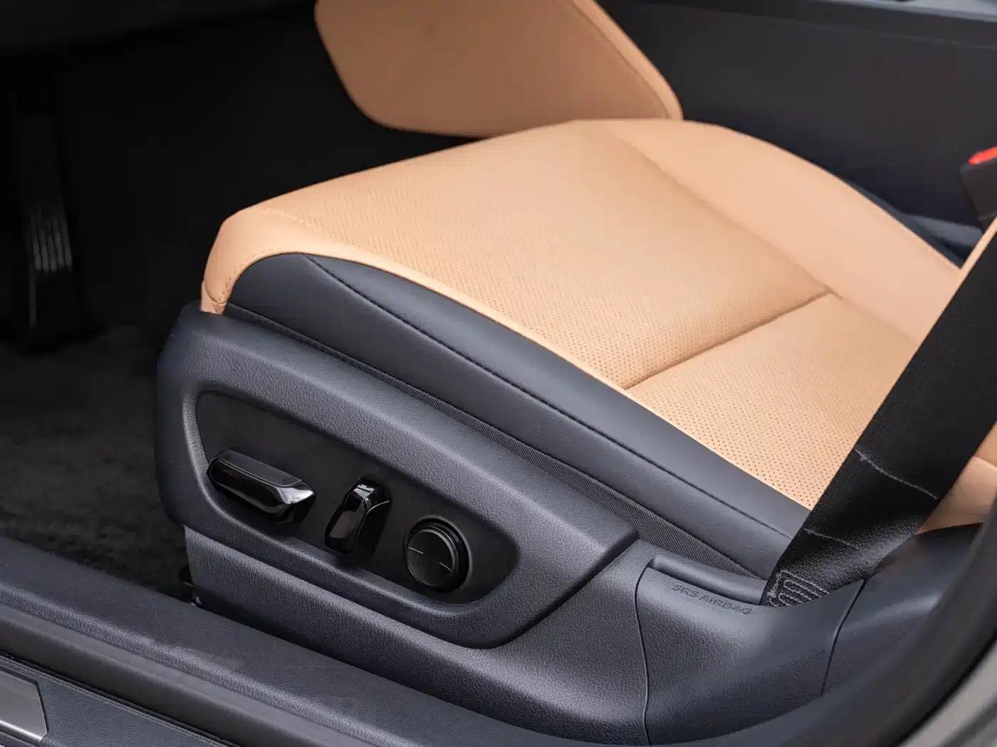 Lexus ES 2025 300h Premium Edition — миниатюра 19