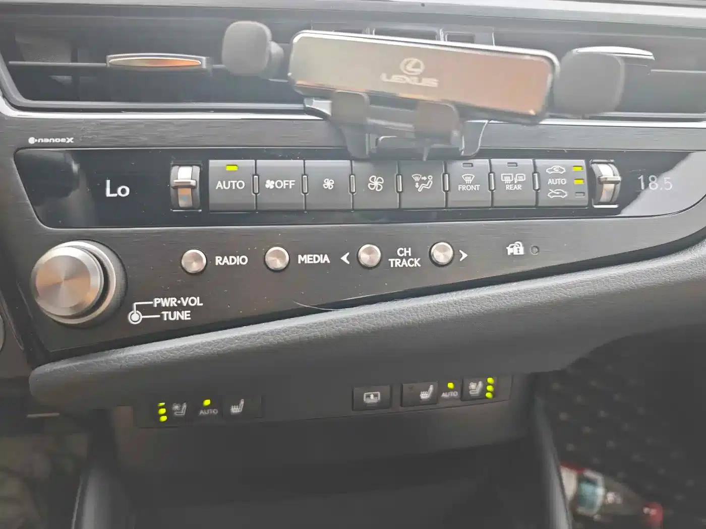 Lexus ES 2024 200 Premium Edition — миниатюра 14