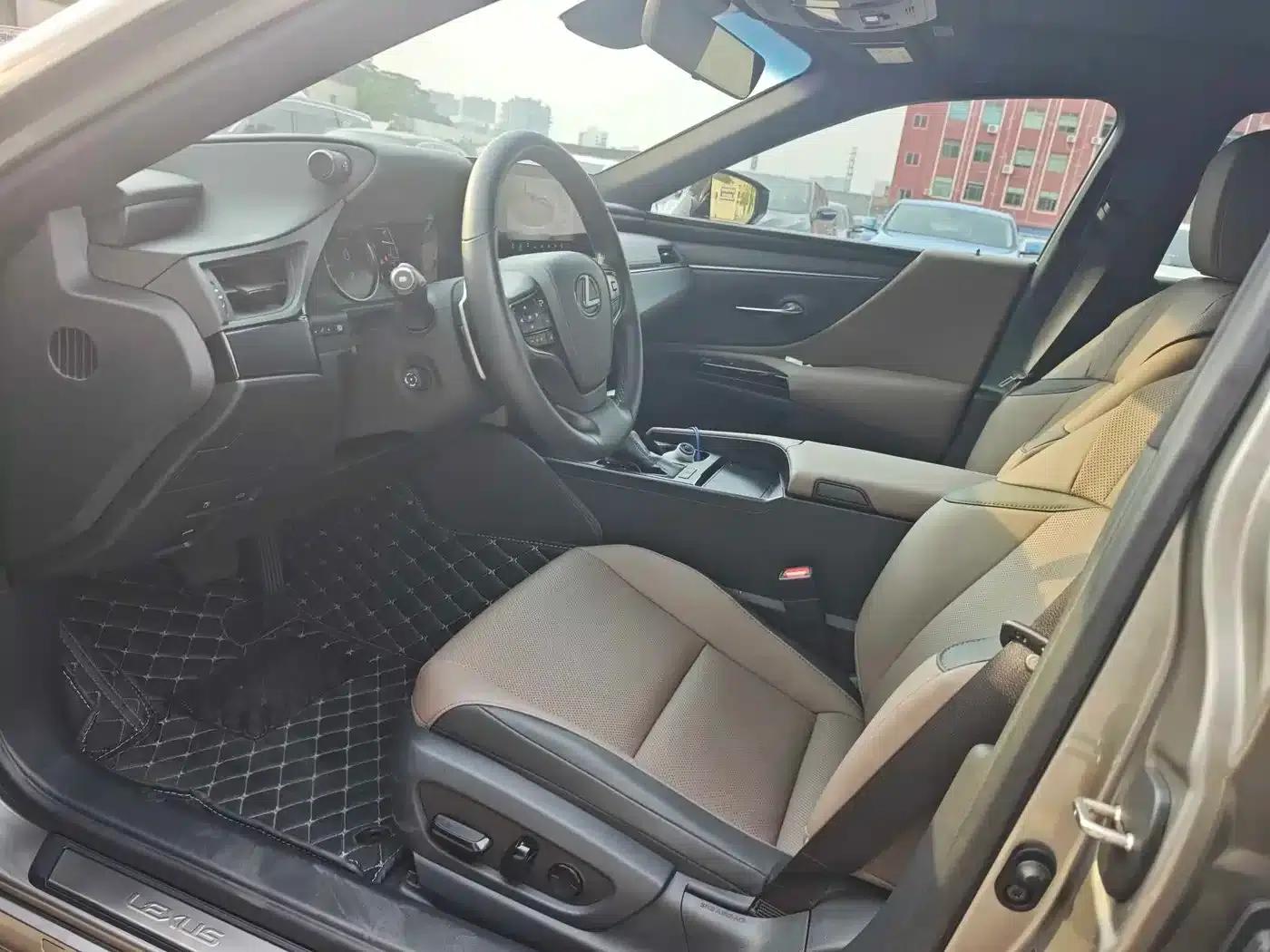 Lexus ES 2024 200 Premium Edition — миниатюра 4