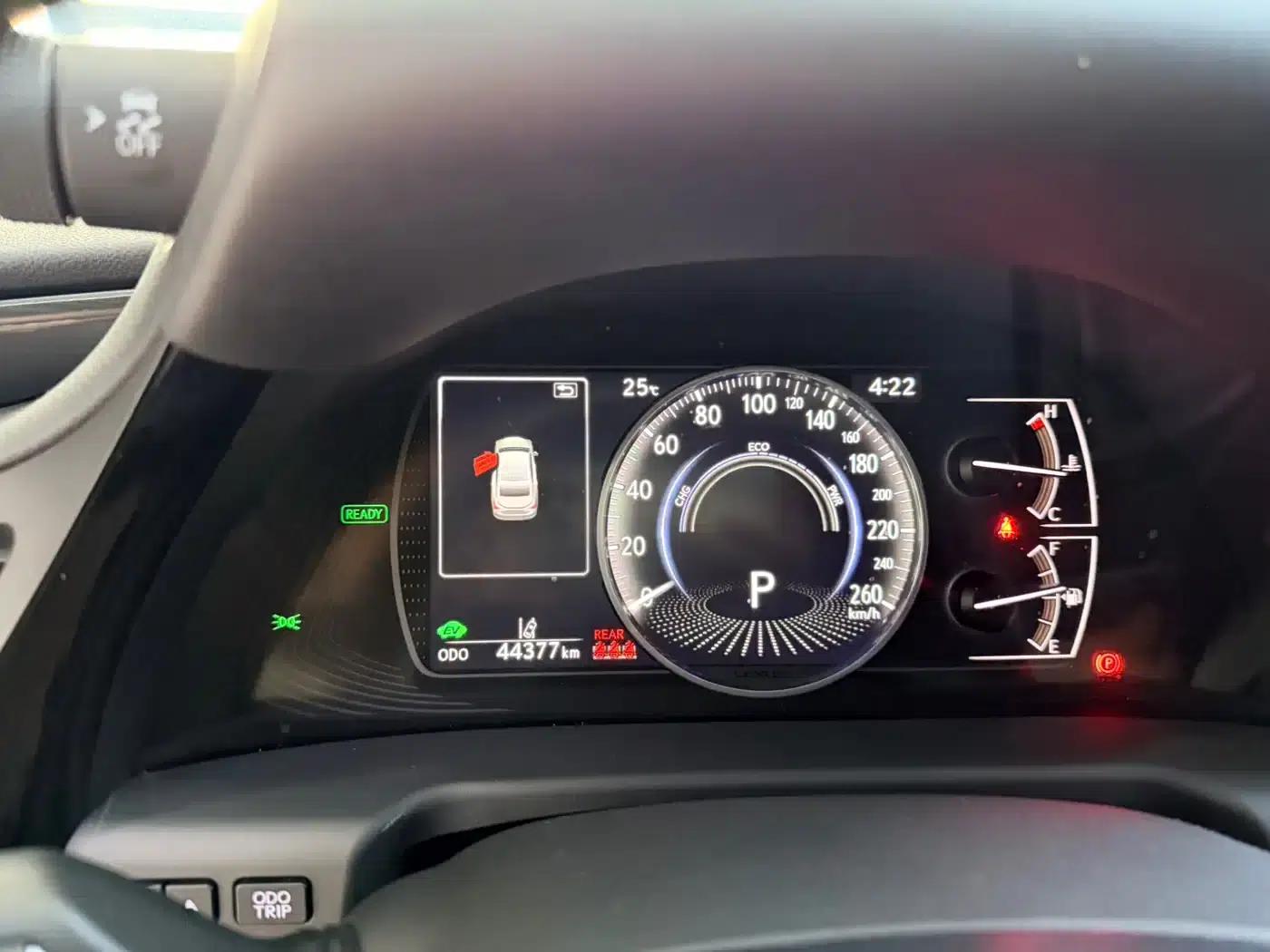 Lexus ES 2022 300h Premium Edition — миниатюра 11