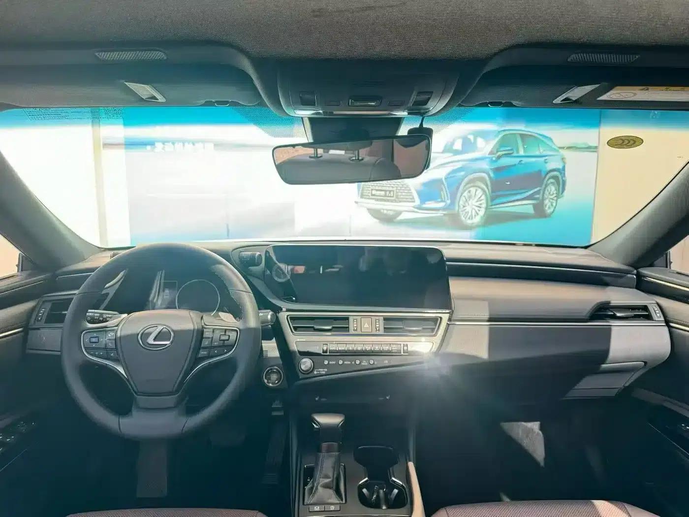 Lexus ES 2022 200 Premium Edition — миниатюра 4