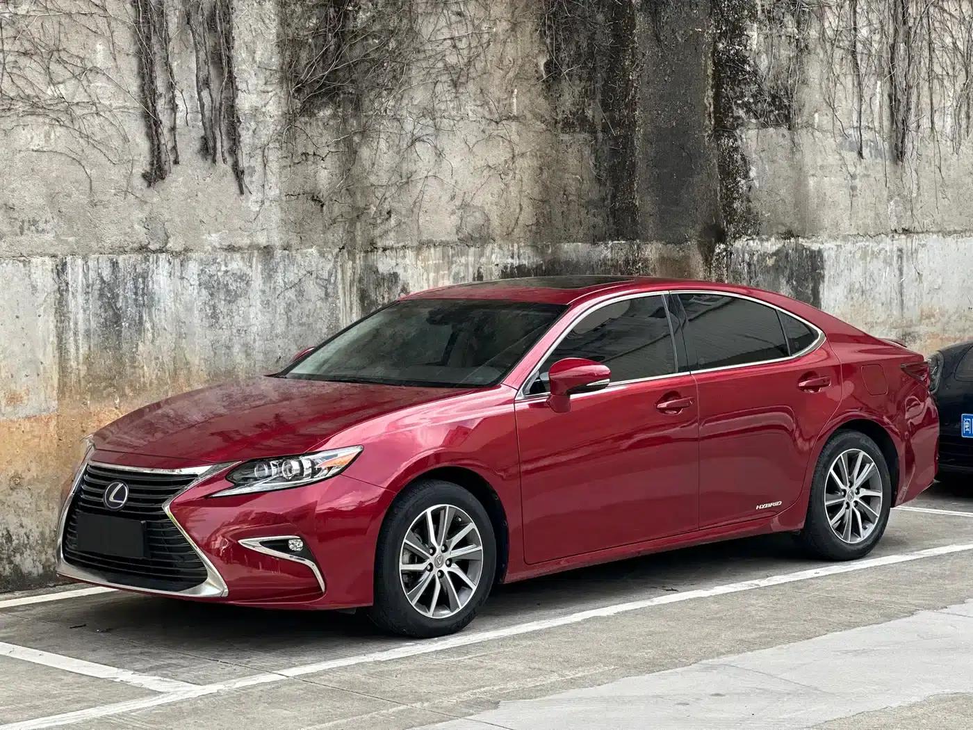Lexus ES 2015 300h Luxury Edition — миниатюра 2