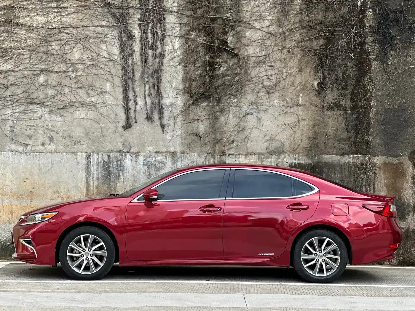 Lexus ES 2015 300h Luxury Edition — миниатюра 13