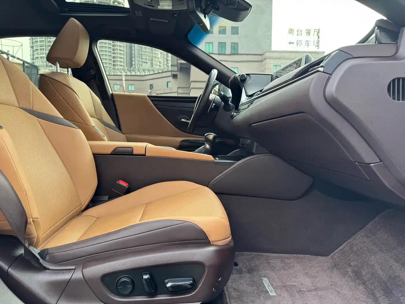 Lexus ES 2020 200 Excellence Edition — миниатюра 12