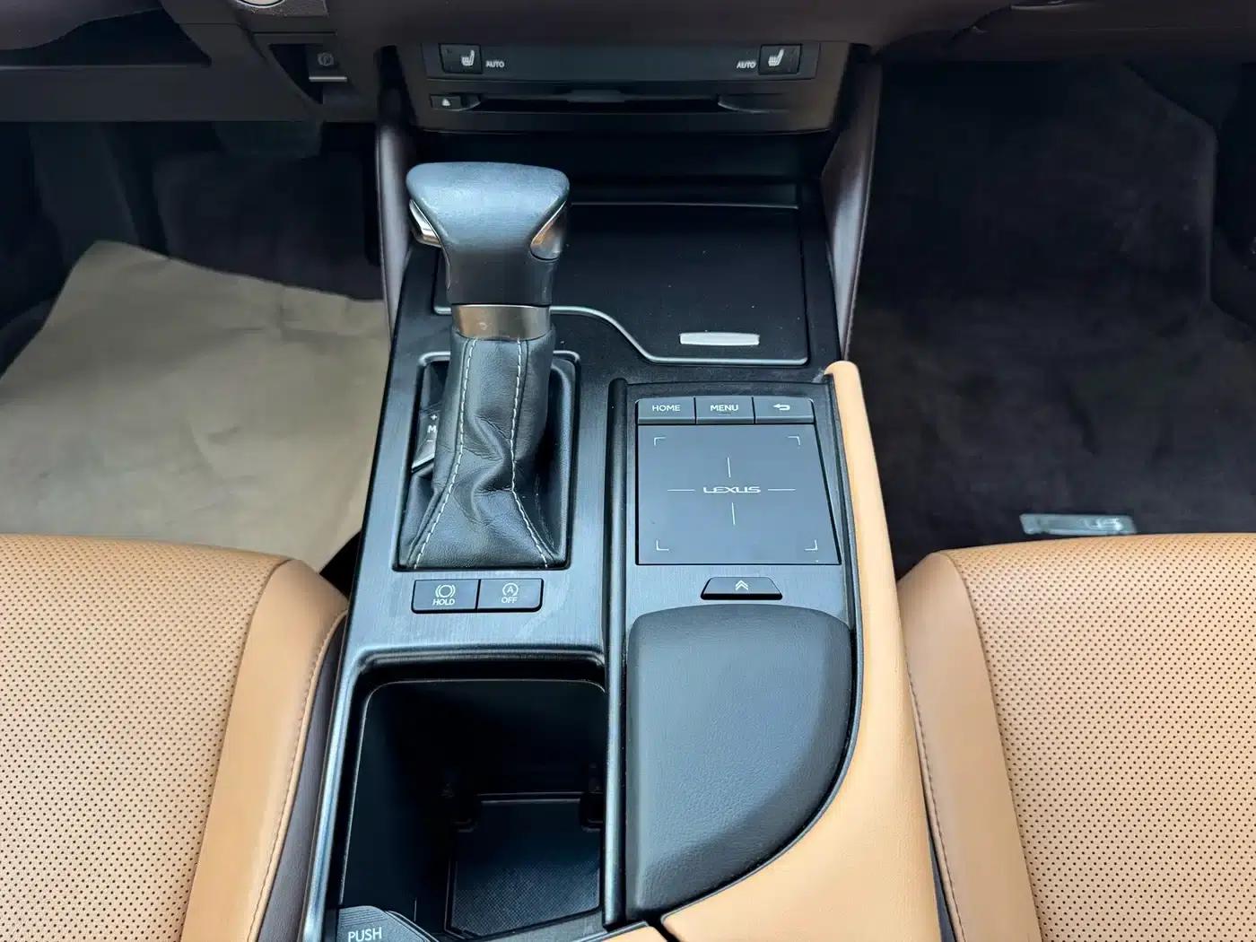 Lexus ES 2020 200 Excellence Edition — миниатюра 14
