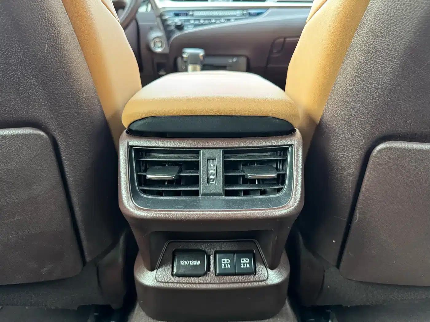 Lexus ES 2020 200 Excellence Edition — миниатюра 20