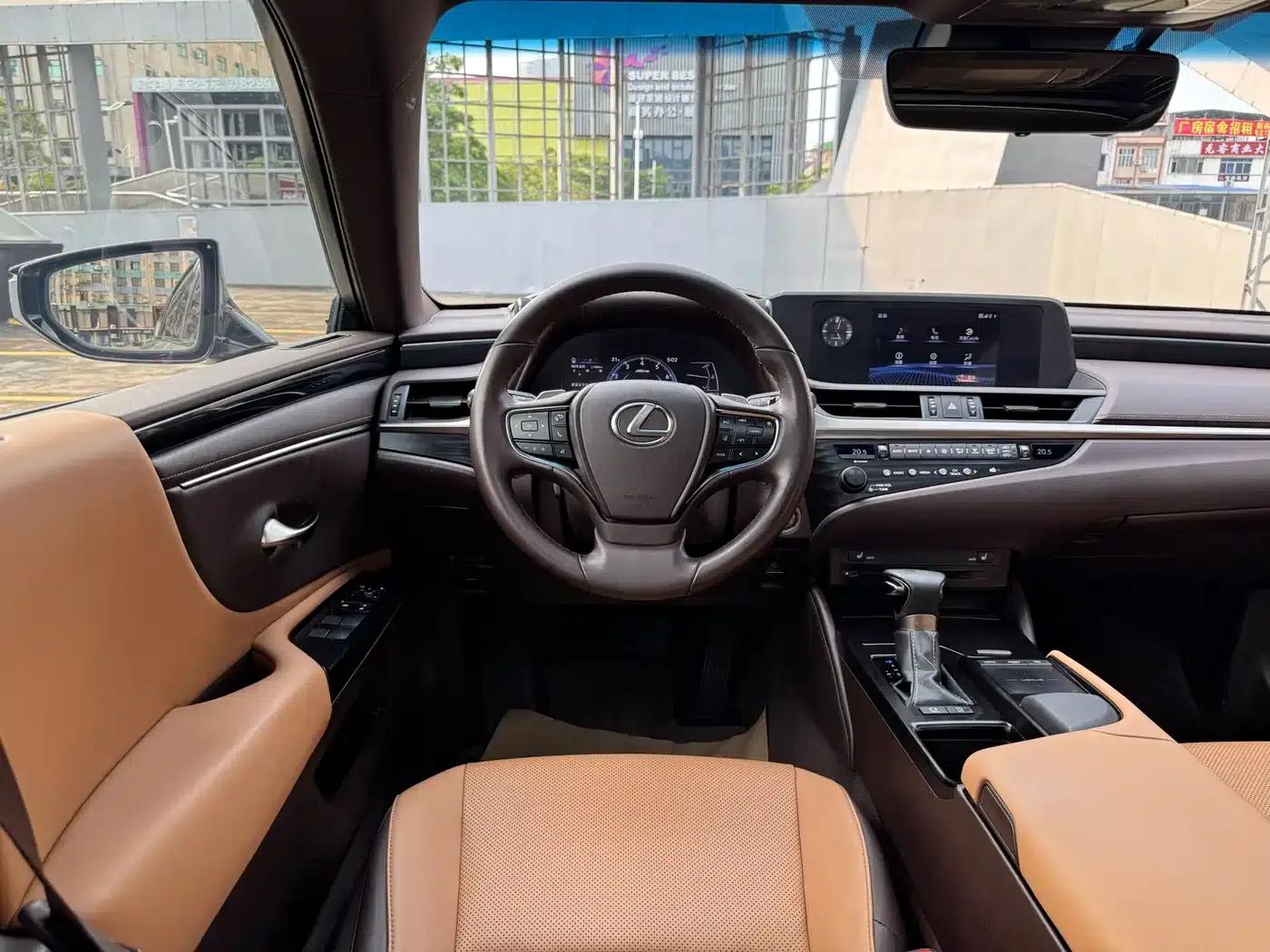 Lexus ES 2020 200 Excellence Edition — миниатюра 5