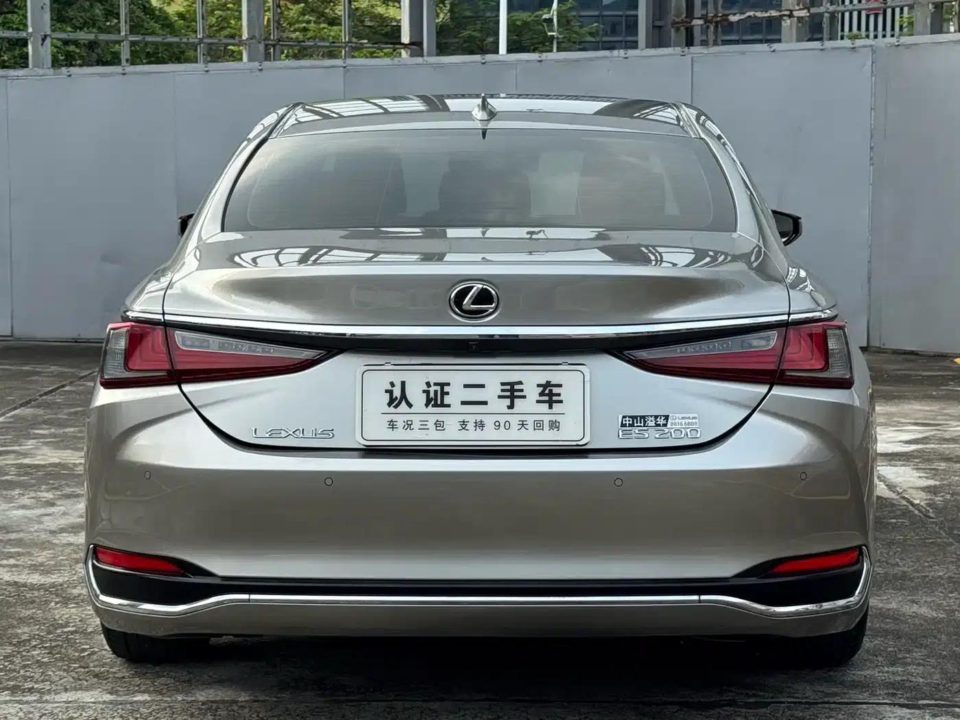 Lexus ES 2020 200 Excellence Edition — миниатюра 10