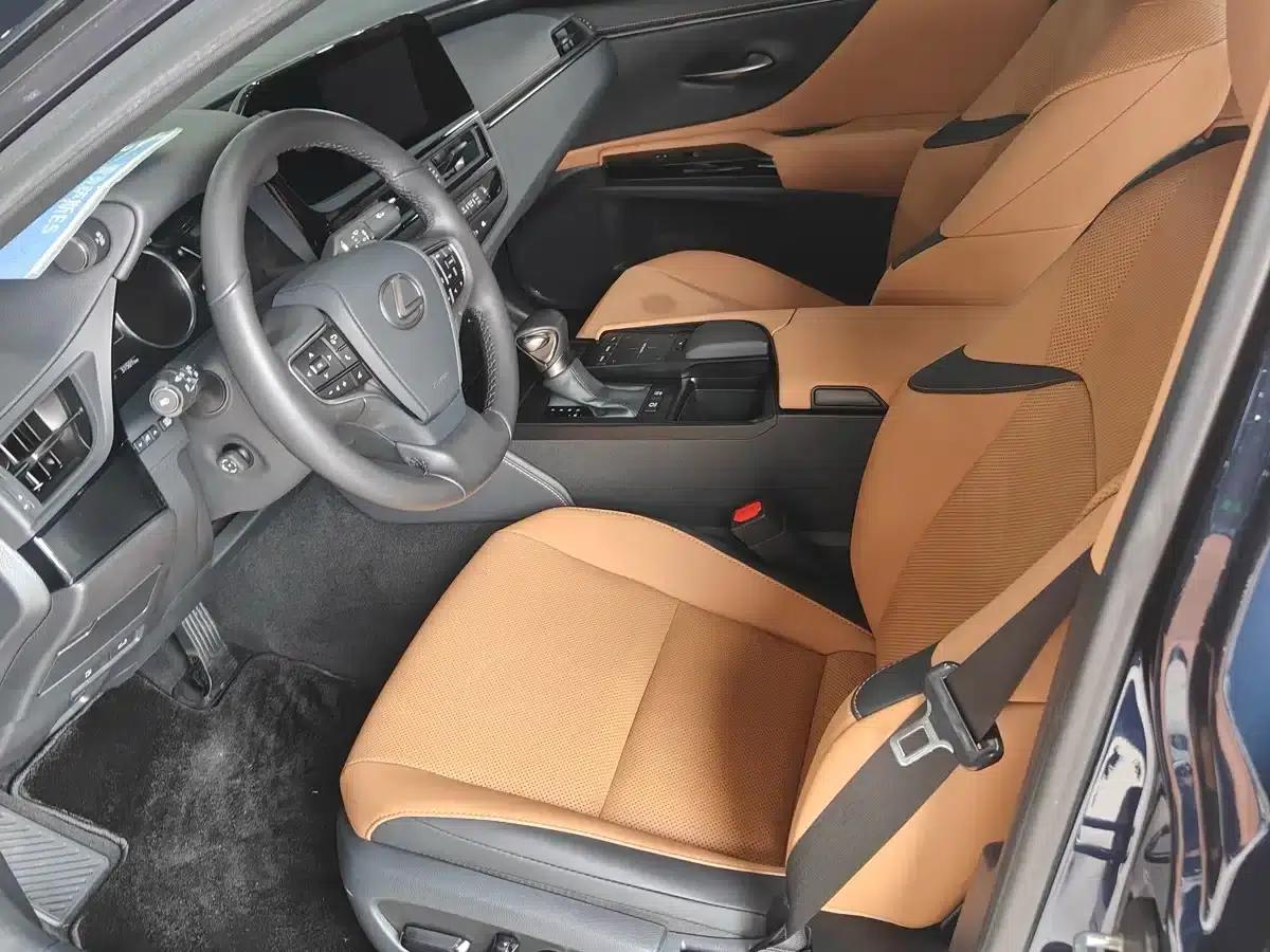 Lexus ES 2021 Model 200 Premium Edition — миниатюра 17