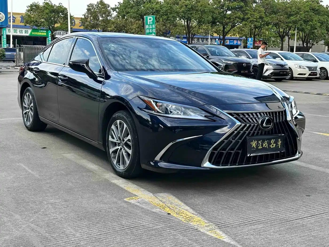 Lexus ES 2021 Model 200 Premium Edition — миниатюра 3
