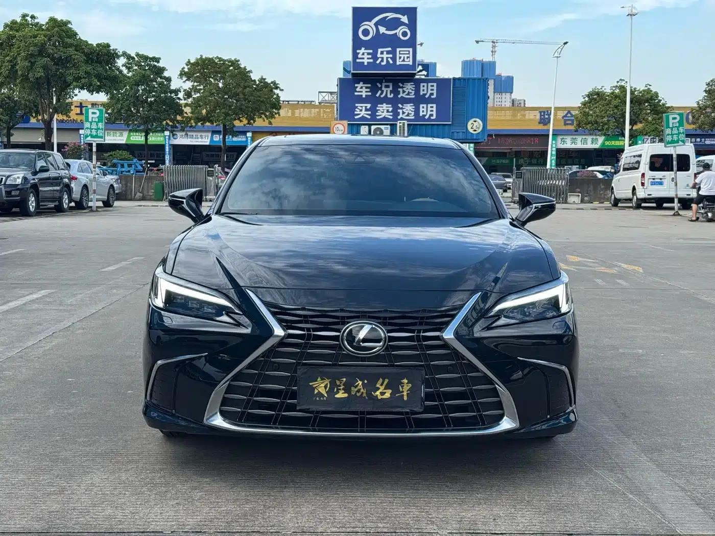 Lexus ES 2025 200 Premium Edition — миниатюра 2