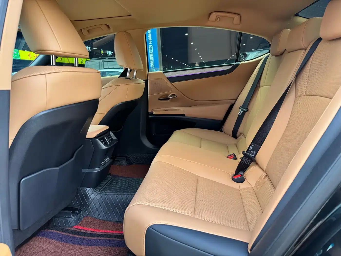 Lexus ES 2025 200 Premium Edition — миниатюра 11