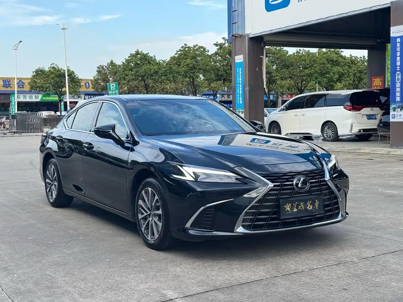 Lexus ES 2025 200 Premium Edition — миниатюра 3
