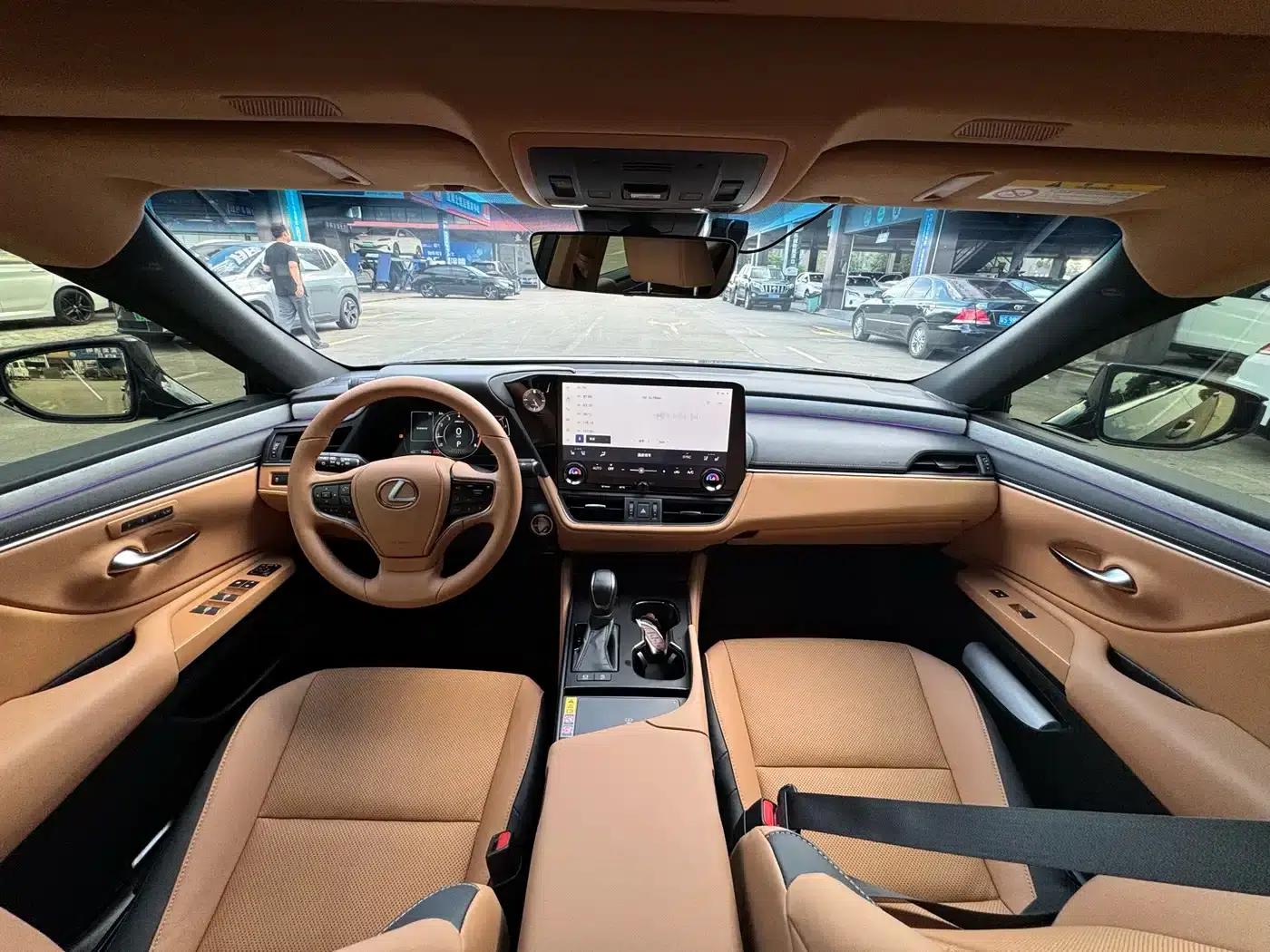 Lexus ES 2025 200 Premium Edition — миниатюра 8