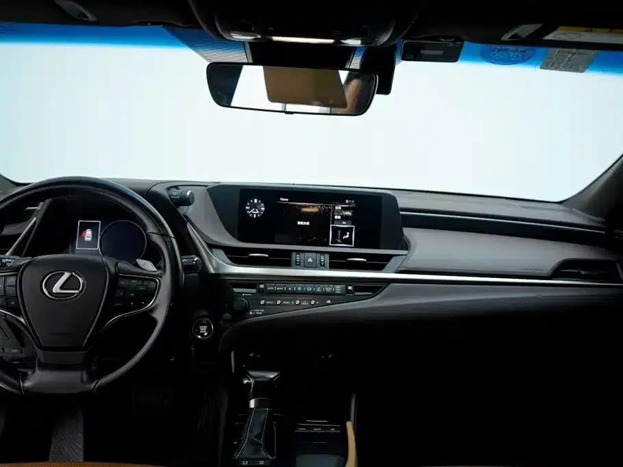 Lexus ES 2018 200 Premium Edition (China V emission standard) — миниатюра 3