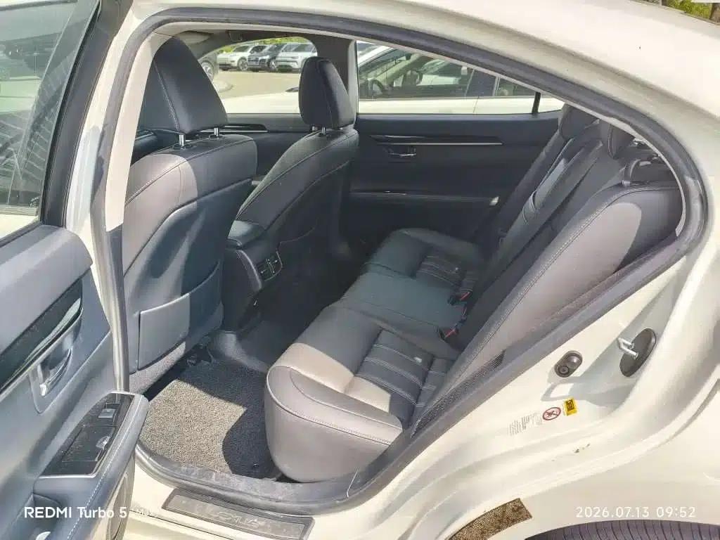 Lexus ES 2015 300h Comfort Edition — миниатюра 7
