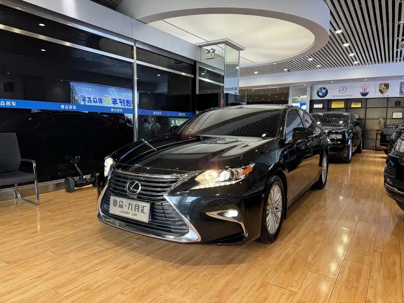 Lexus ES 2015 200 Elite Edition — миниатюра 1