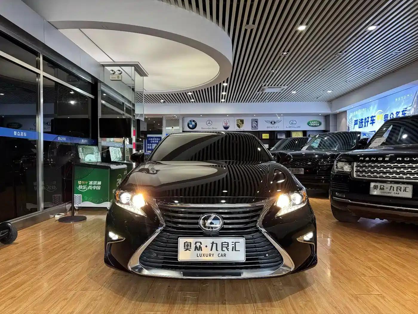 Lexus ES 2015 200 Elite Edition — миниатюра 2